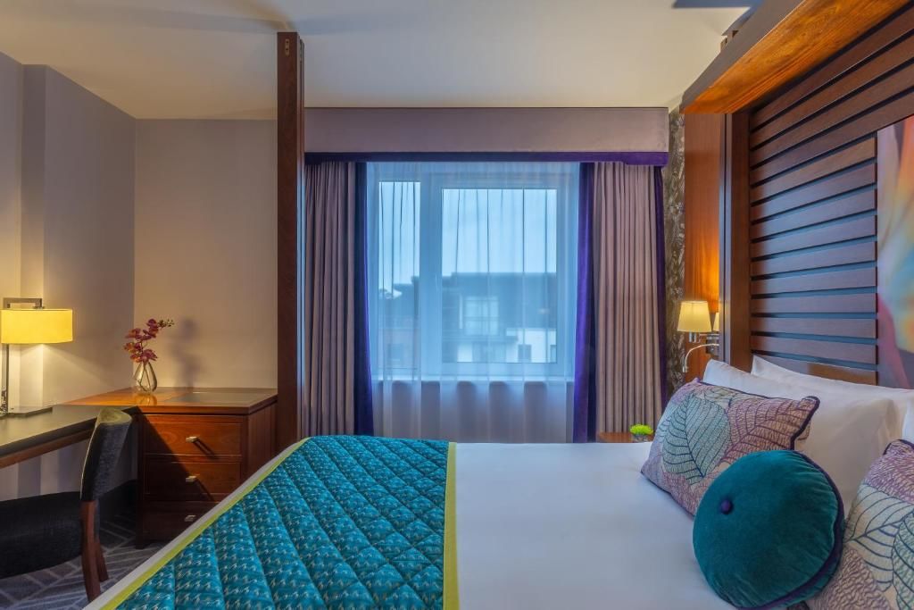 Отель Crowne Plaza Dublin Airport Сантри-63