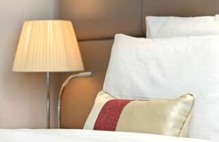 Отель Crowne Plaza Dublin Airport Сантри Двухместный номер с 1 кроватью или 2 отдельными кроватями-1